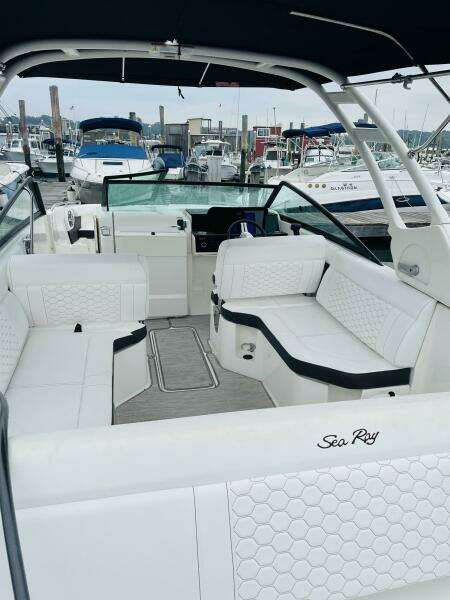 2022 Sea Ray 