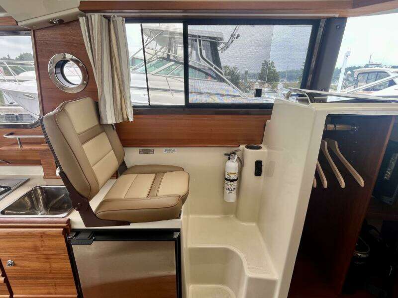 2023 Ranger Tugs R-27