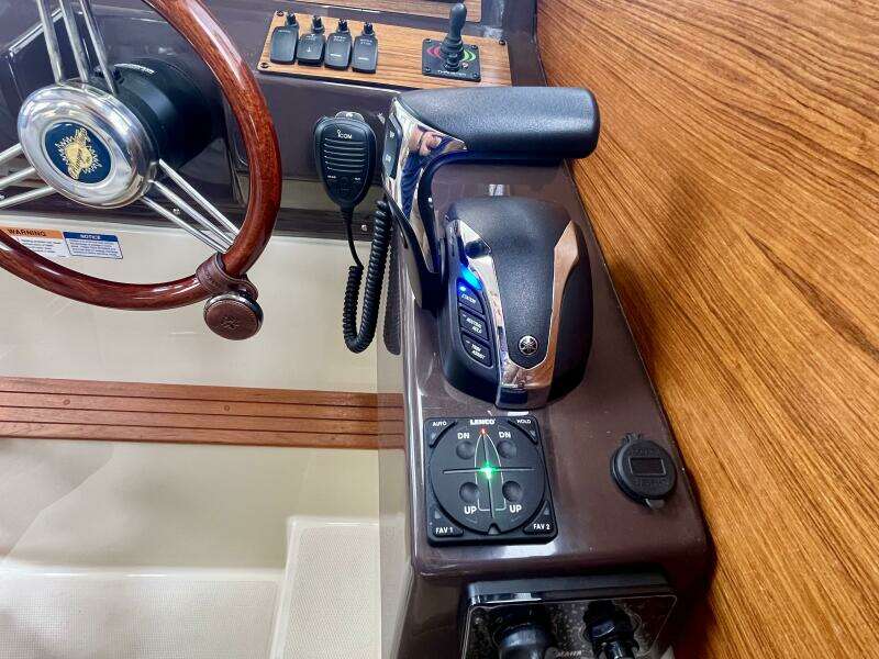 2023 Ranger Tugs R-27