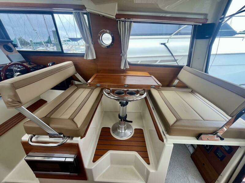 2023 Ranger Tugs R-27