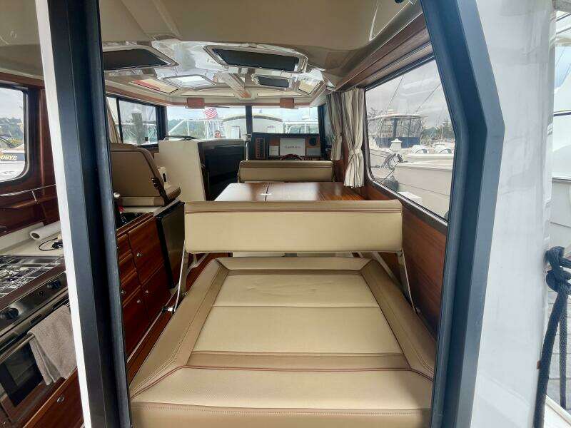 2023 Ranger Tugs R-27