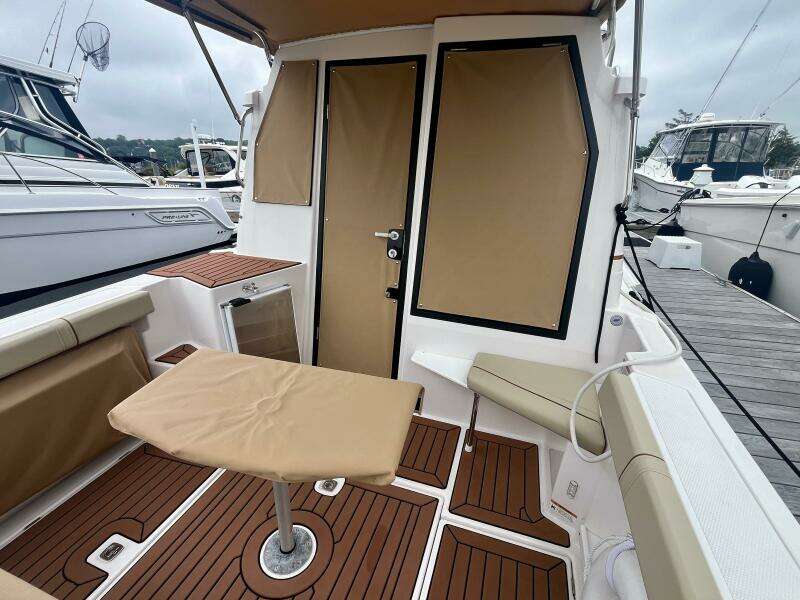 2023 Ranger Tugs R-27