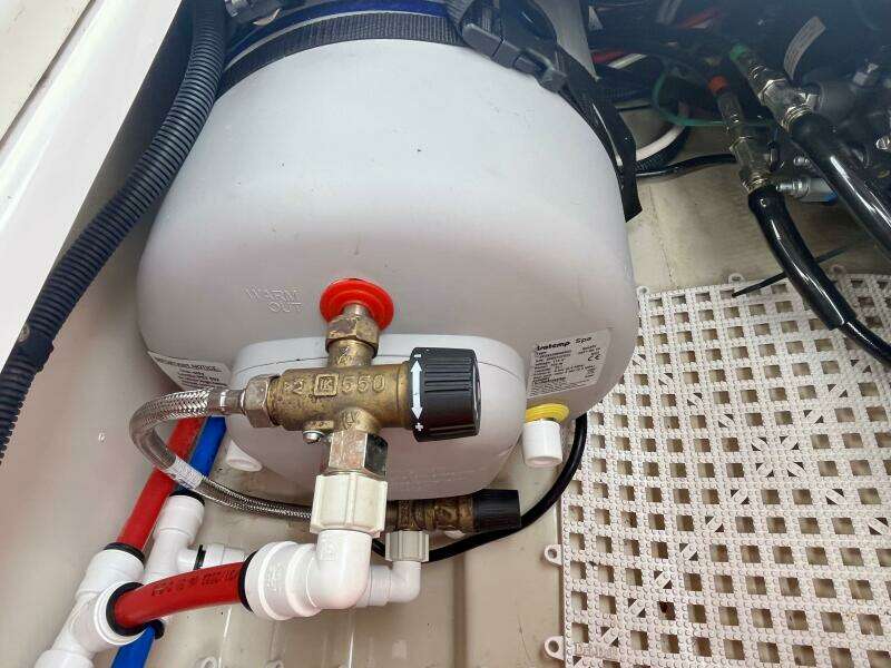 2023 Ranger Tugs R-27