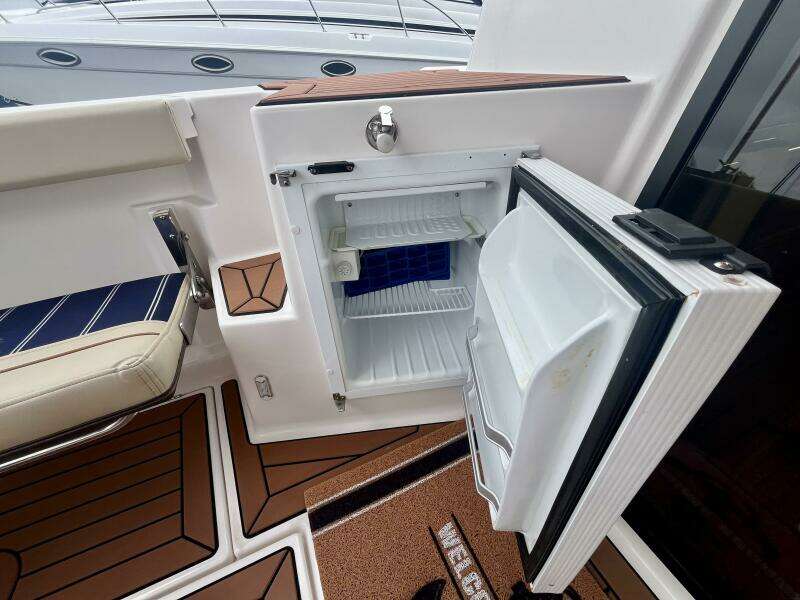 2023 Ranger Tugs R-27