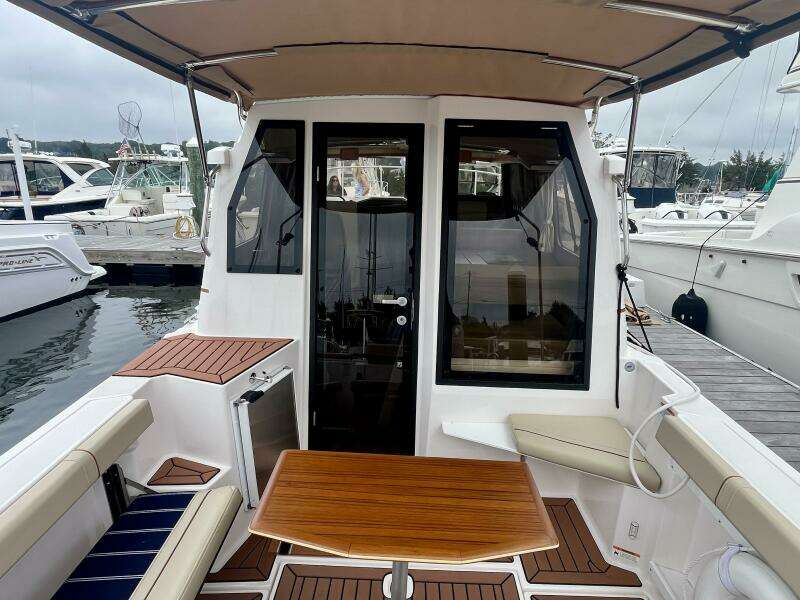 2023 Ranger Tugs R-27