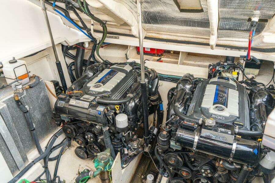 2016 Sea Ray 330 Sundancer