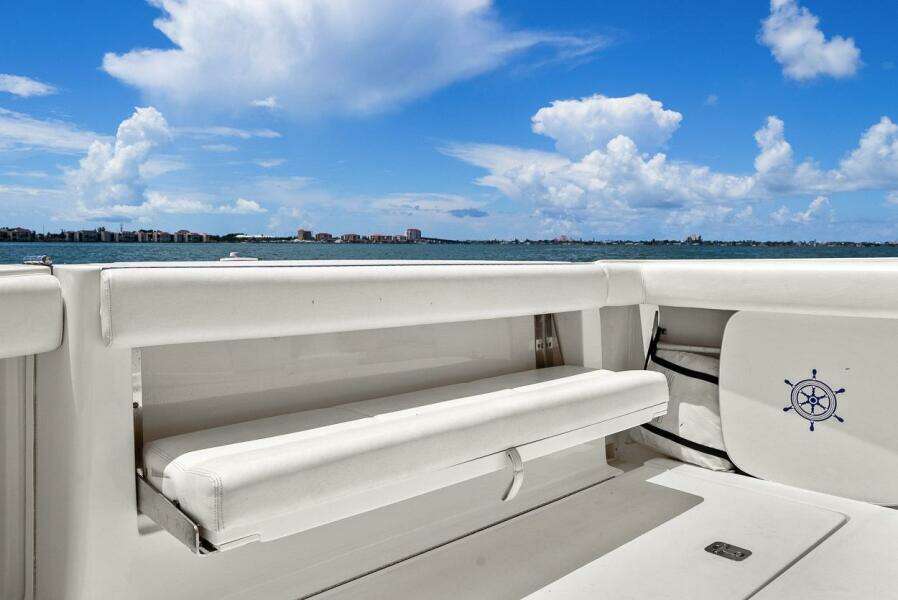 2003 Tiara Yachts 3100 Open LE