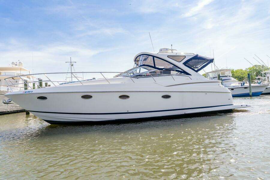 2008 Regal Commodore 4060