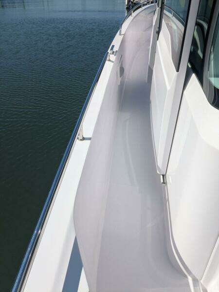 2024 Axopar 37 Cross Cabin with Bench Seat, V10s