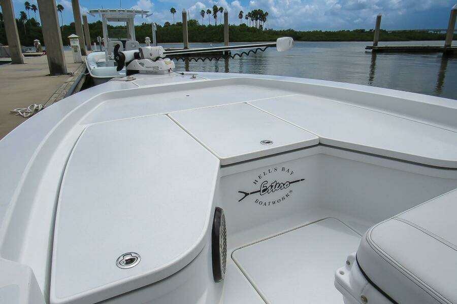 2020 Hell's Bay Boatworks 25 Estero