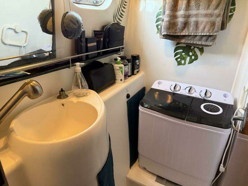 2005 Fountaine Pajot Bahia