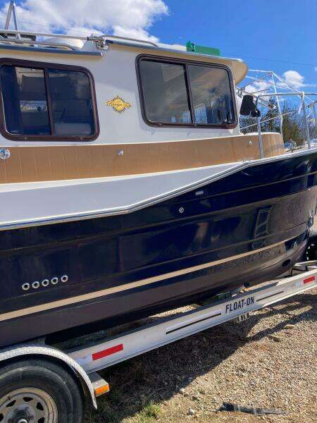 2013 Ranger Tugs 27 Classic