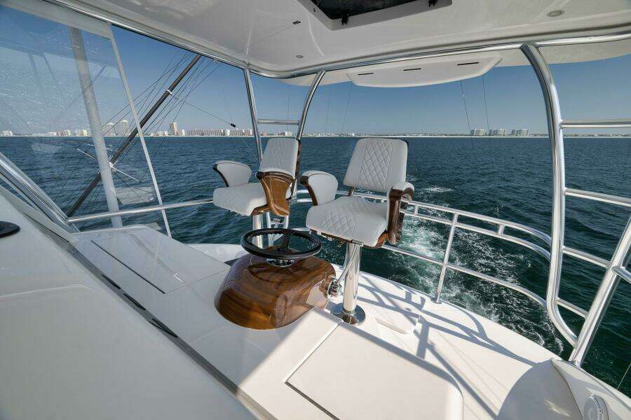 2025 Viking 90 Convertible- NIKKI BELLA- Flybridge Helm