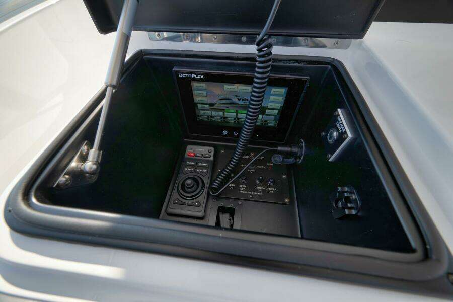 2025 Viking 90 Convertible- NIKKI BELLA- Flybridge Helm