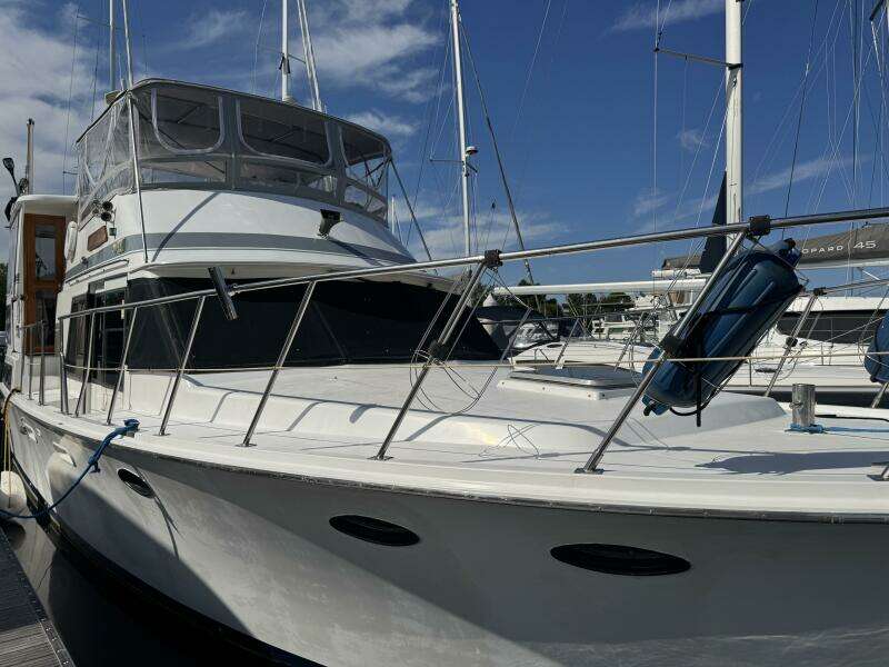 1990 Marine Trader Tradewinds