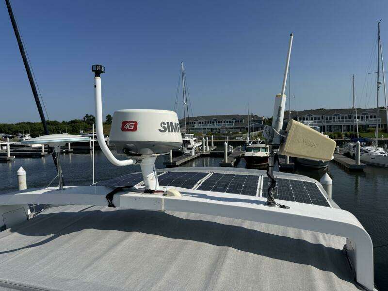 1990 Marine Trader Tradewinds