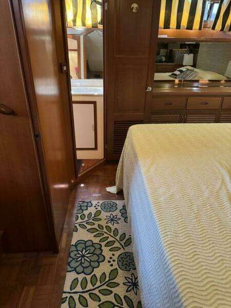 1990 Marine Trader Tradewinds