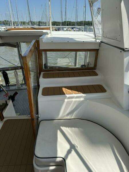 Port side Upper Helm