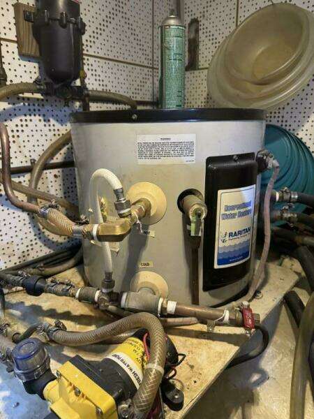 1990 Marine Trader Tradewinds