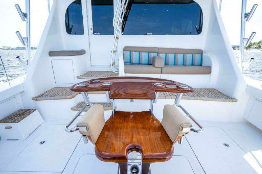 2015 Viking 66 No Collars - Cockpit