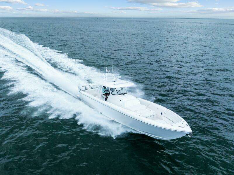 2020 Intrepid 400 CC - Profile