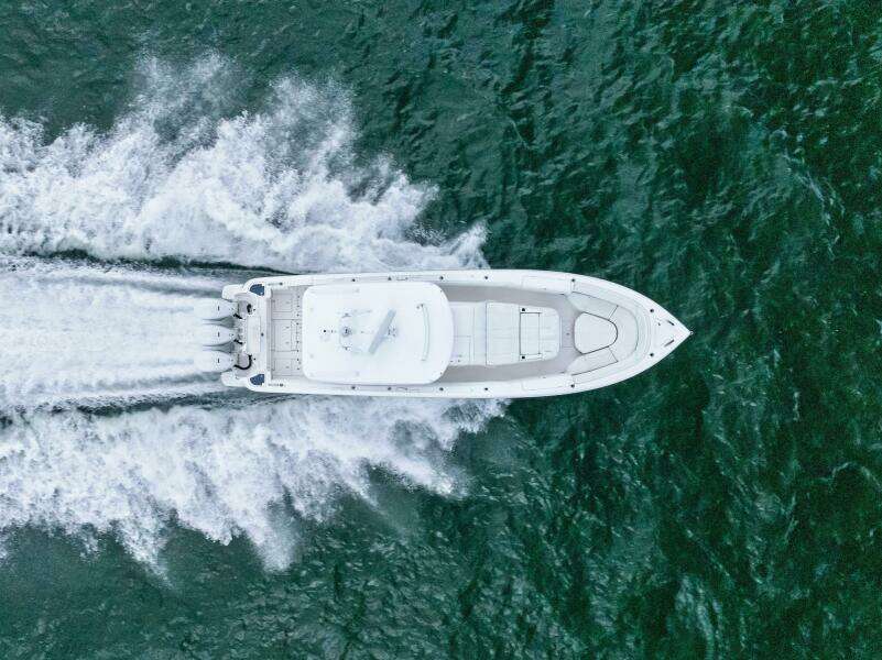 2020 Intrepid 400 CC - Profile