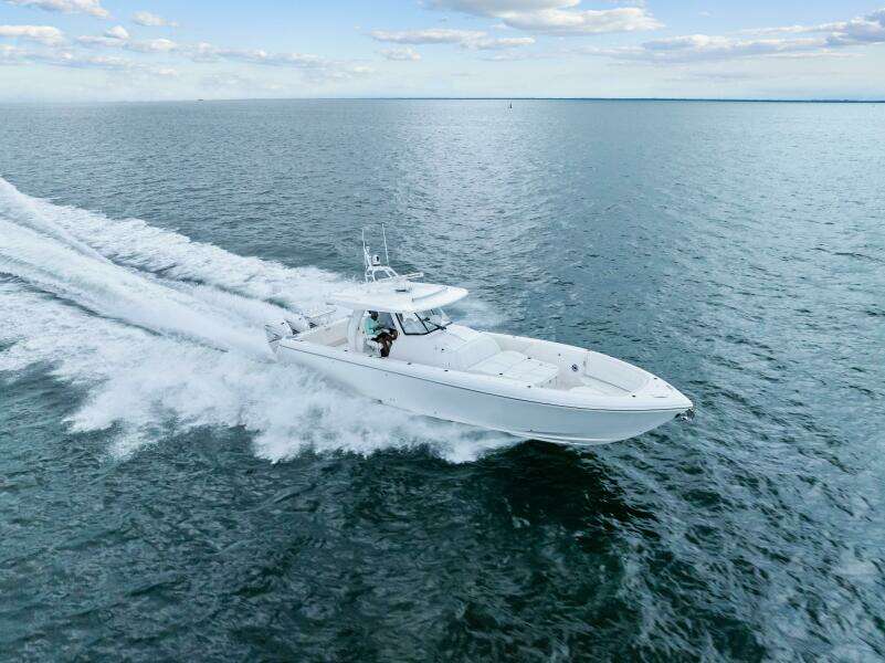 2020 Intrepid 400 CC - Profile