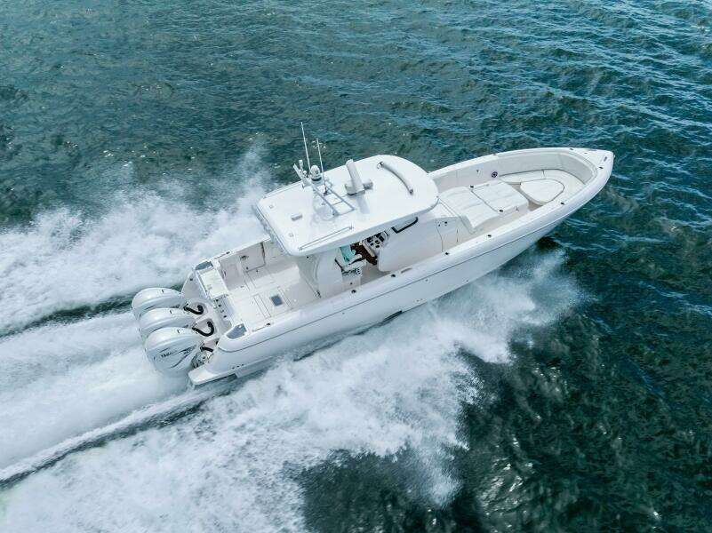 2020 Intrepid 400 CC - Profile