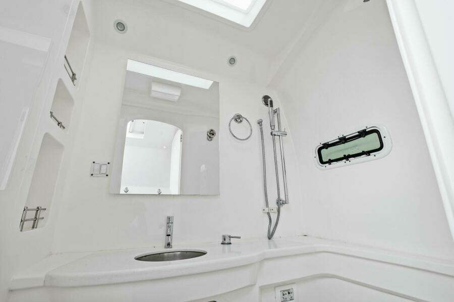 2020 Intrepid 400 CC -Head