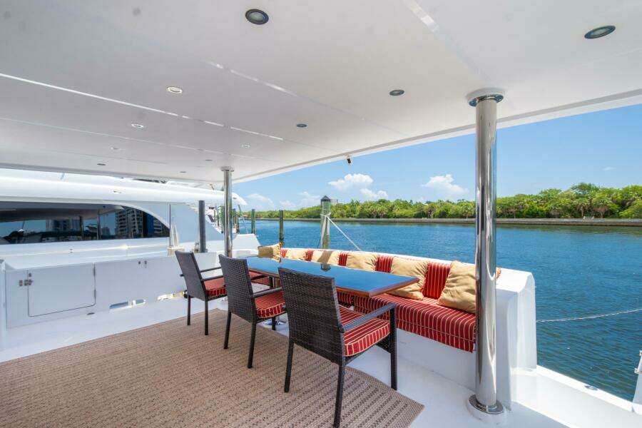 2000 Hargrave Skylounge