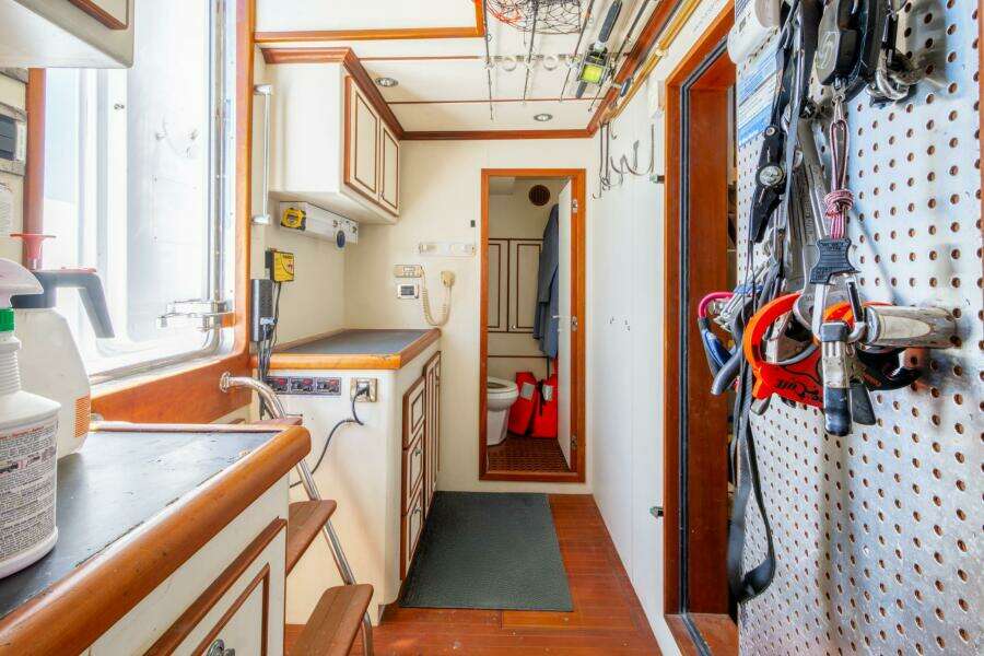 2000 Hargrave Skylounge