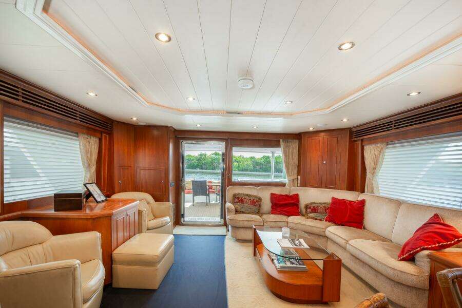 2000 Hargrave Skylounge