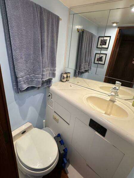 1993 Ocean Alexander 460