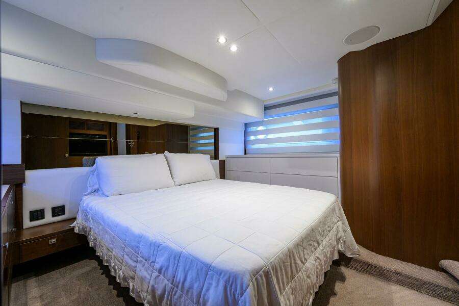 Princess F49 Chill- Master Stateroom