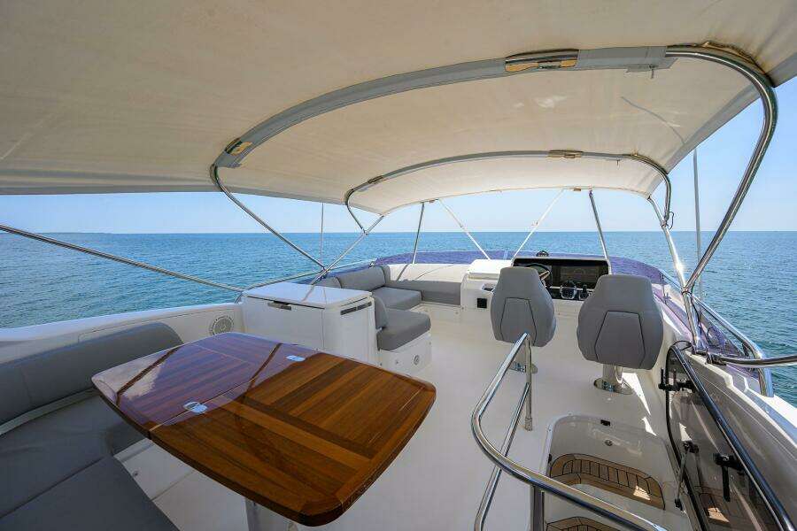 Princess F49 Chill- Flybridge