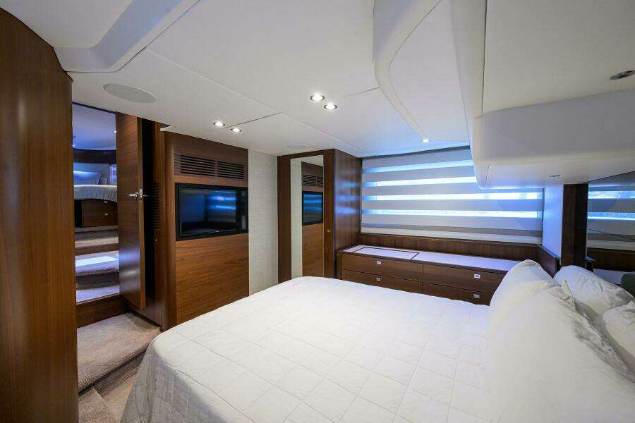 Princess F49 Chill- Master Stateroom