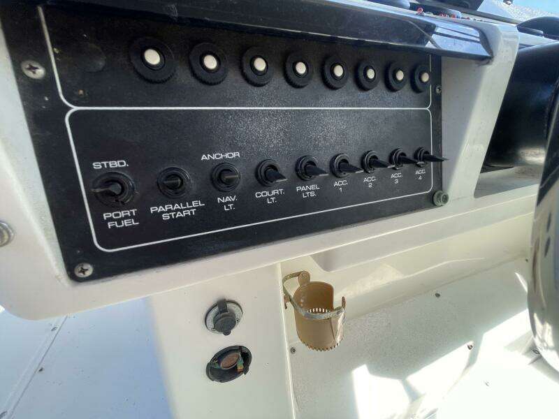 1994 Silverton 34 Motor Yacht