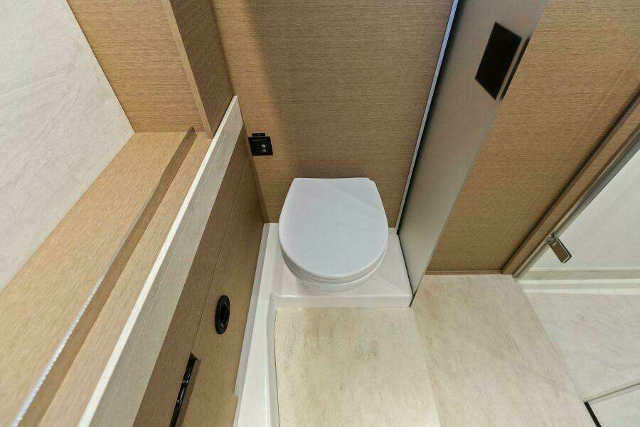 2022 59 Prestige Flybridge - How Sweet It Its - Master Head