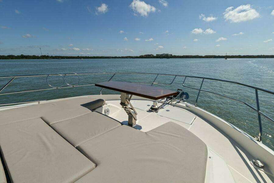 2022 59 Prestige Flybridge - How Sweet It Its - Bow
