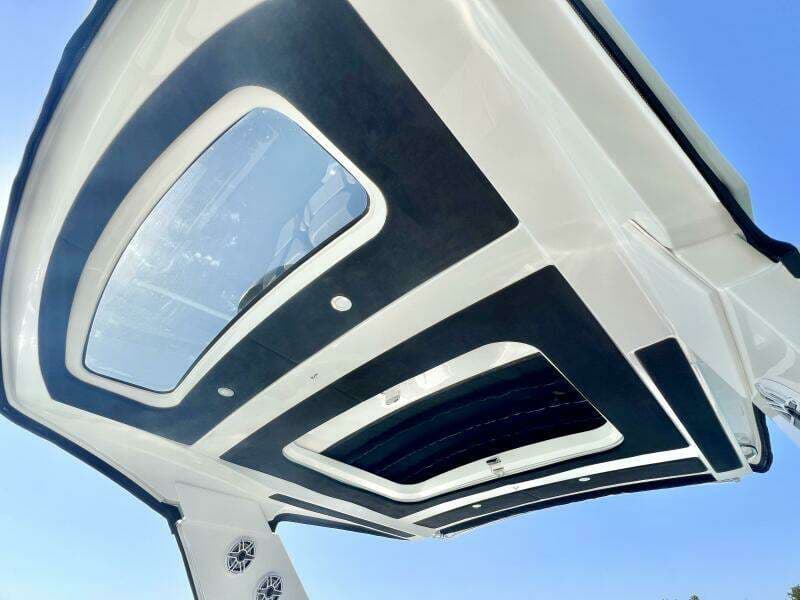 2022 Sea Ray SLX 400 OB