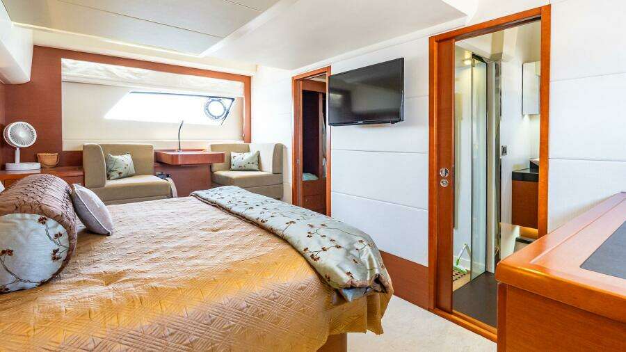 2014 Prestige 550 Flybridge