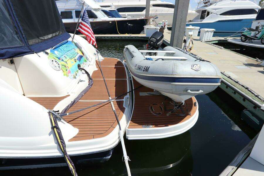 2004 Sea Ray 420 Sundancer