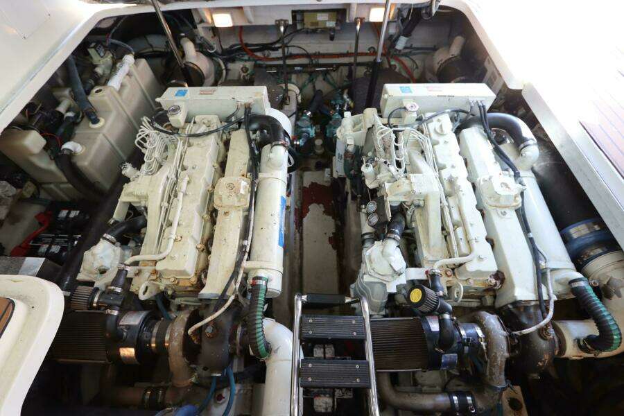 2004 Sea Ray 420 Sundancer