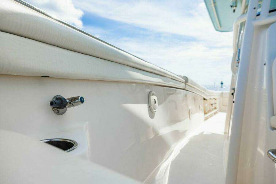 2016 Grady-White Canyon 336