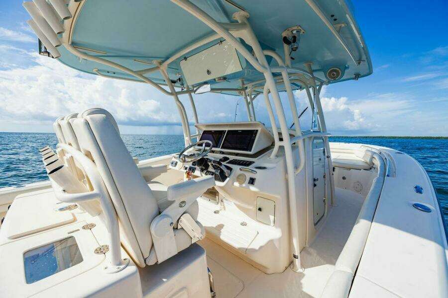 2016 Grady-White Canyon 336