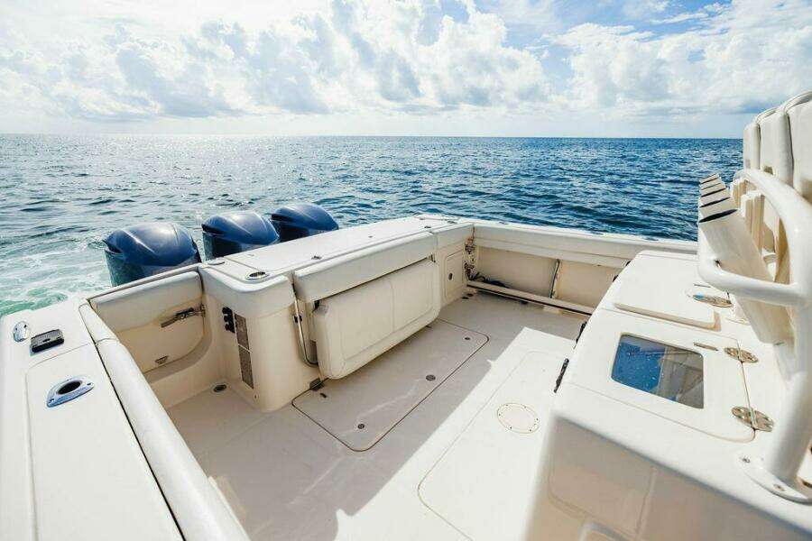 2016 Grady-White Canyon 336