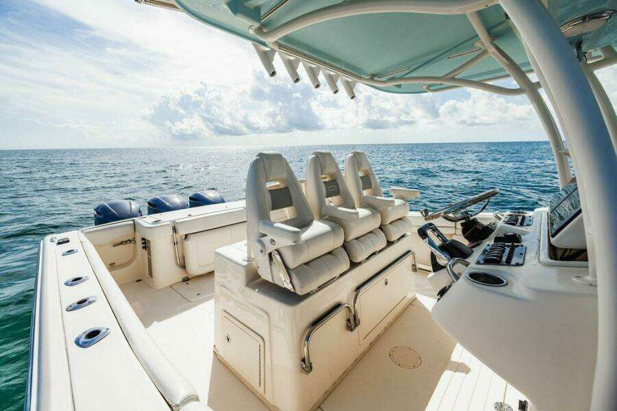 2016 Grady-White Canyon 336