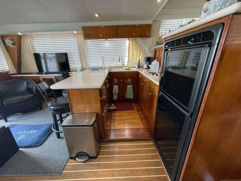 2002 Navigator 53 Classic