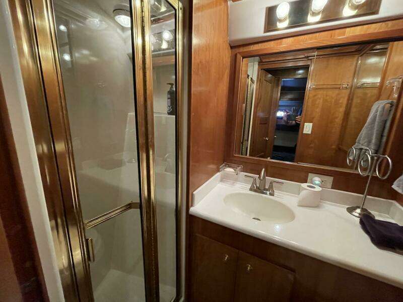 2002 Navigator 53 Classic