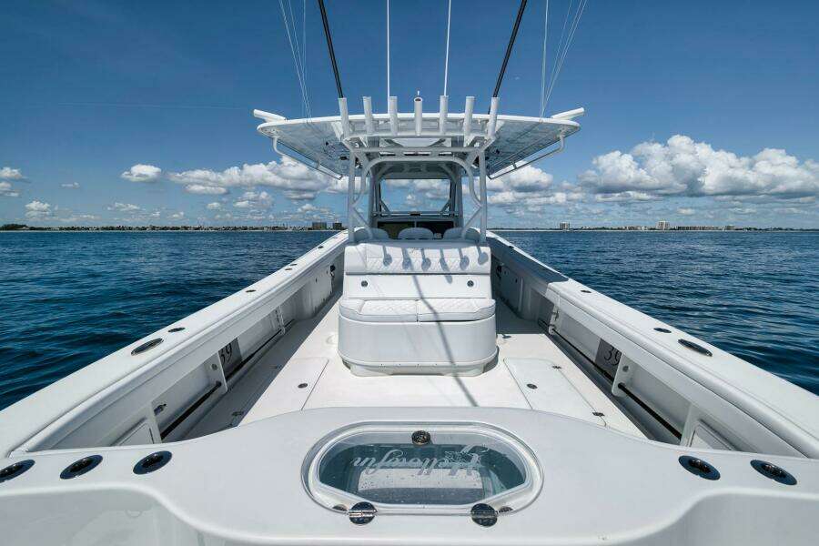 2023 Yellowfin 39' Offshore